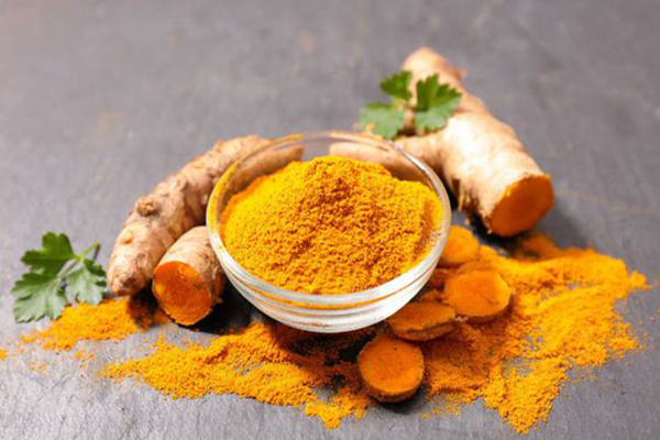 Nghệ có tác dụng kháng viêm rất tốt cho da đang bị mụn