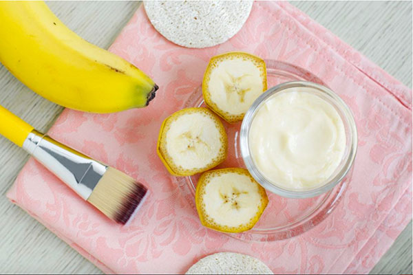 Mặt nạ từ chuối và trứng gà