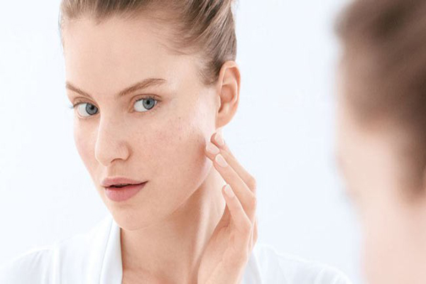 Nên dùng Hydroquinone để dưỡng sáng da sau quá trình mang thai