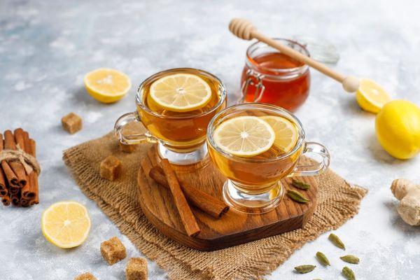 Uống chanh mật ong mỗi sáng giúp làm đẹp da