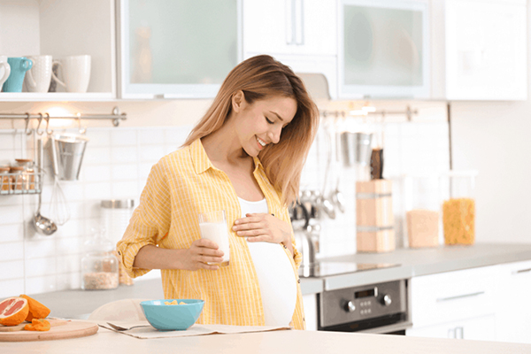Các mẹ bỉm cần bổ sung dinh dưỡng đầy đủ để cơ thể và làn da khỏe mạnh