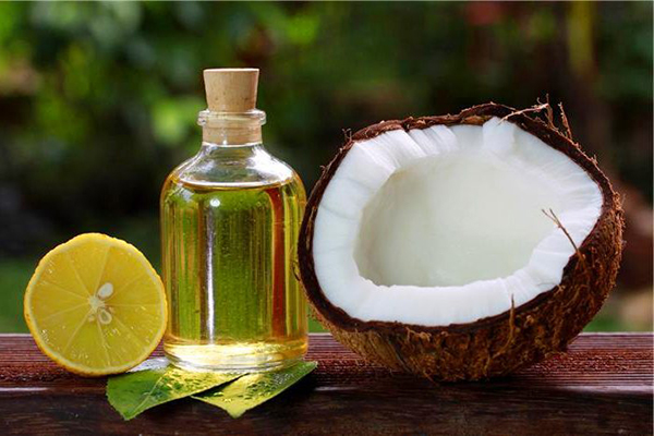 Trị mụn bằng dầu dừa, mật ong và chanh tươi
