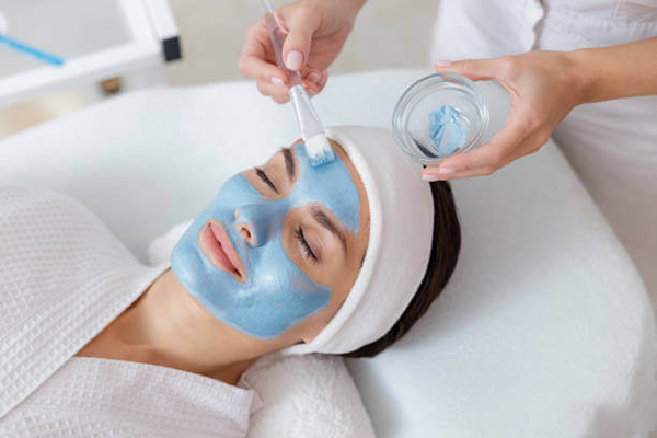 Mặt nạ hoa đậu biếc và sữa chua không đường