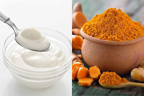 Kết hợp bột nghệ với sữa chua giúp ức chế hắc sắc tố trên da