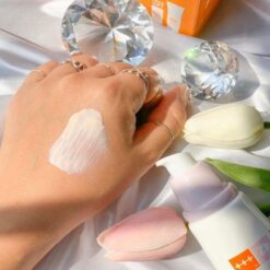 Alternative view of Kem Chống Nắng Nâng Tone CNP Laboratory Tone-Up Protection Sun SPF42 PA+++50ml